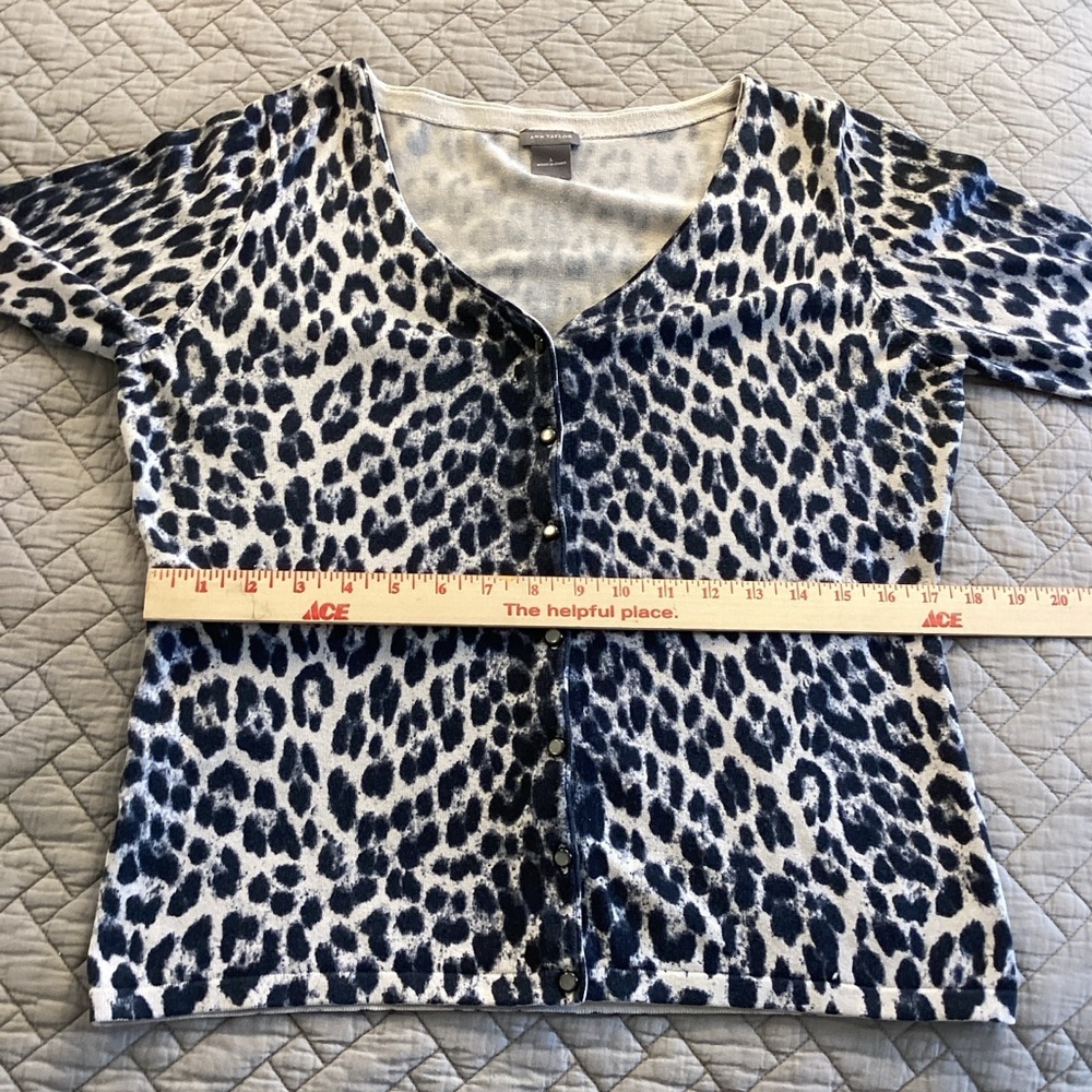 Ann Taylor Black and White Leopard Cardigan Sz L - Picture 8 of 10